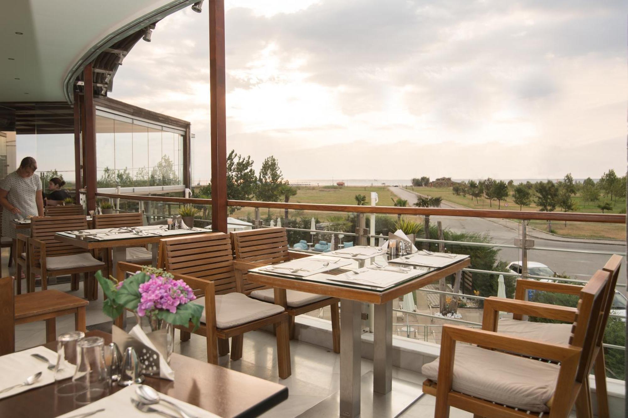 Cosmopolitan Hotel & Spa Paralia Katerinis Bagian luar foto