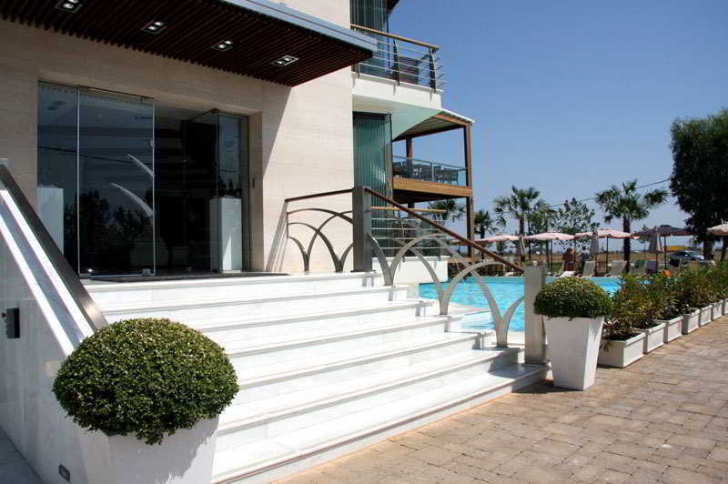 Cosmopolitan Hotel & Spa Paralia Katerinis Bagian luar foto