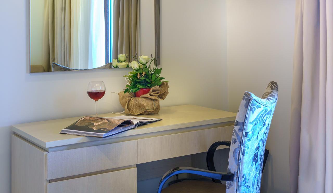 Cosmopolitan Hotel & Spa Paralia Katerinis Bagian luar foto