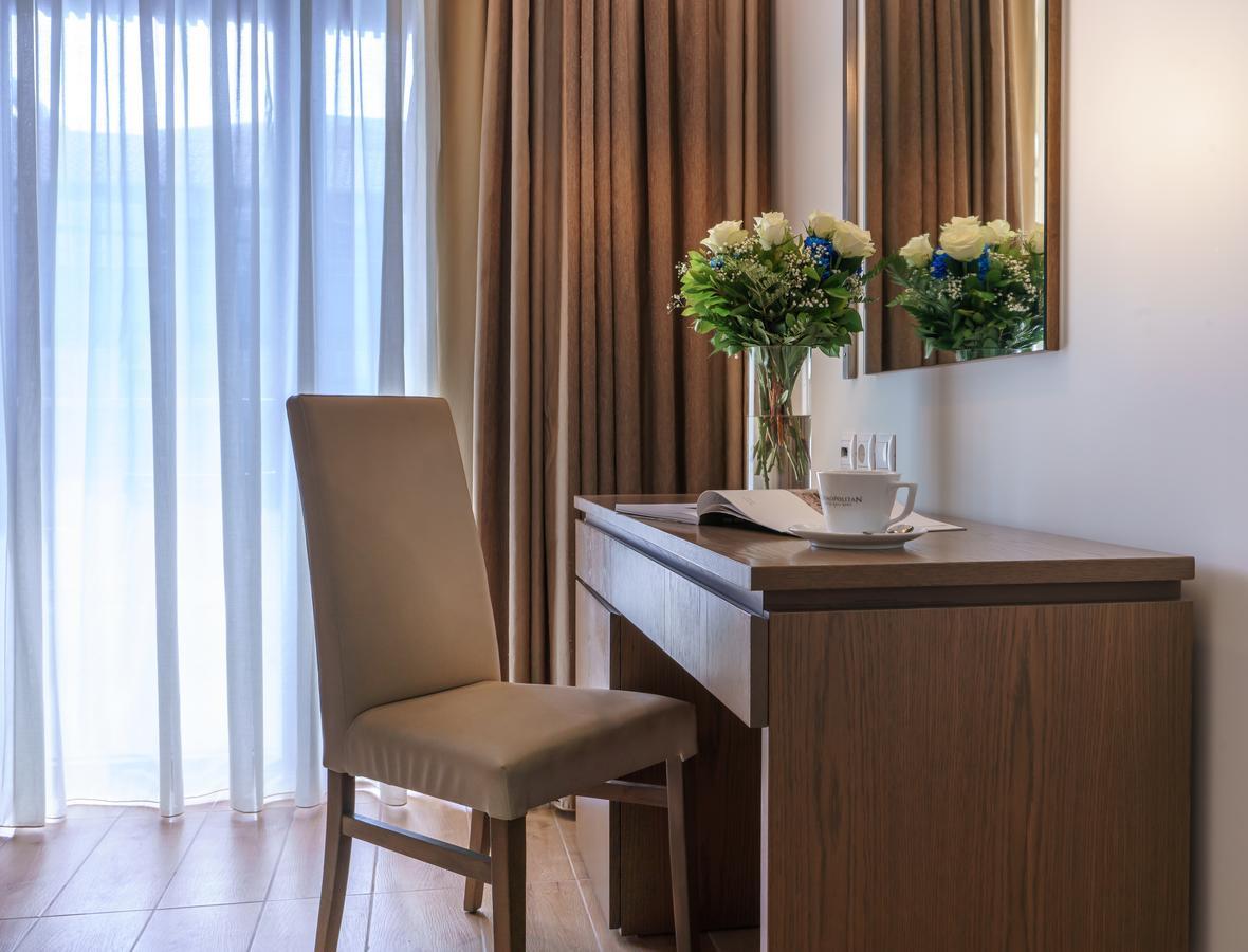 Cosmopolitan Hotel & Spa Paralia Katerinis Bagian luar foto
