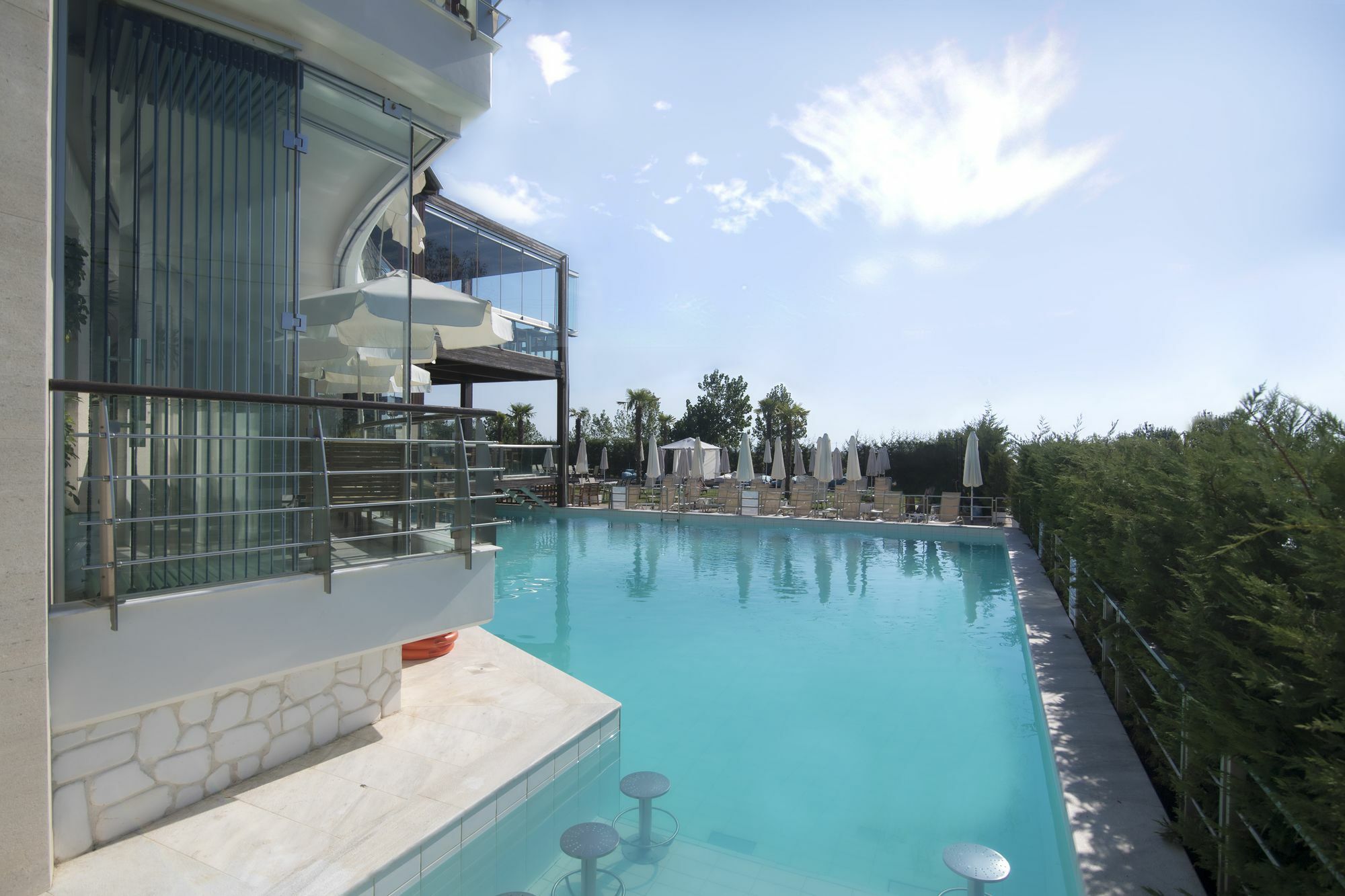 Cosmopolitan Hotel & Spa Paralia Katerinis Bagian luar foto